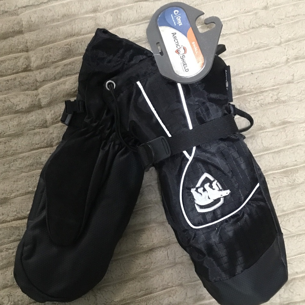 Artic Shield Black Winter Gloves, size Small, NWT.